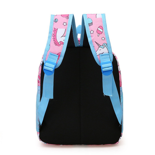 Нов модел детска раница с презрамки и преден джоб