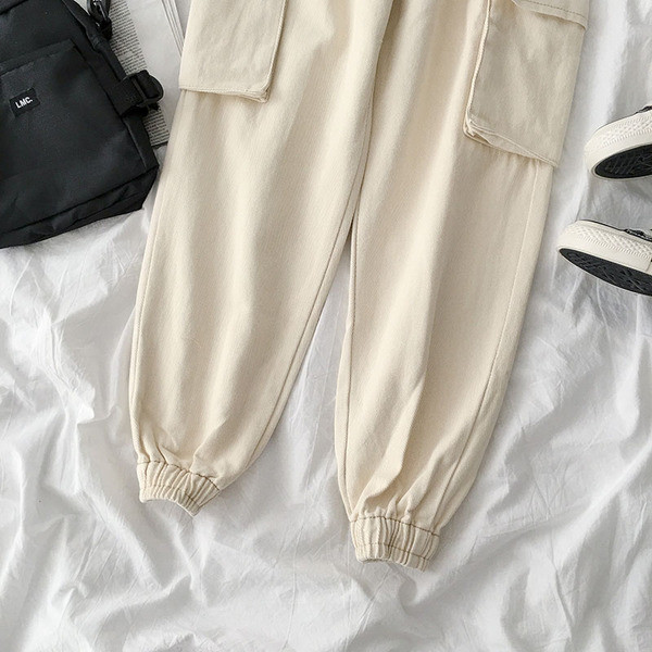 Дамски панталон с джобове и еластична талия