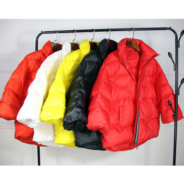 Дамско зимно яке с висока яка и дълъг ръкав широк модел