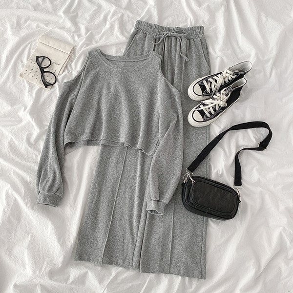 Дамски комплект от две части-блуза и панталон