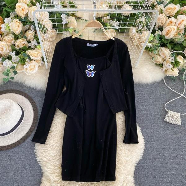 Дамски комплект от рокля и горнище 