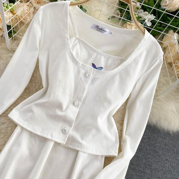 Дамски комплект от рокля и горнище 