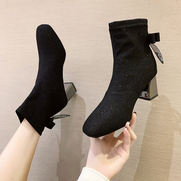 Стилни дамски боти с лъскави частици и панделка 