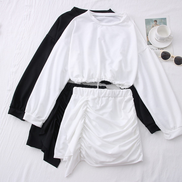 Ежедневен дамски комплект от блуза и пола