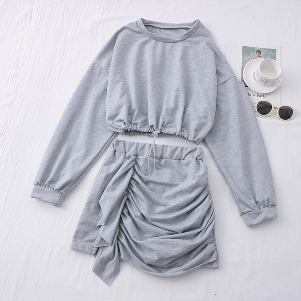 Ежедневен дамски комплект от блуза и пола