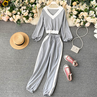 Ежедневен дамски комплект от блуза с шпиц деколте и панталон с връзки