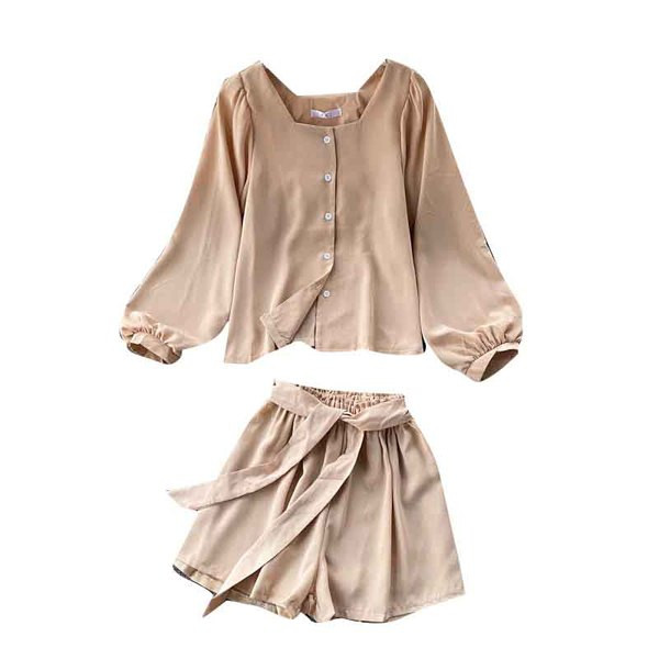 Дамски комплект включващ риза и панталон 