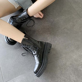 Кожени дамски зимни черни  боти