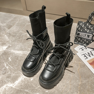 Актуални дамски боти с груба подметка и връзки