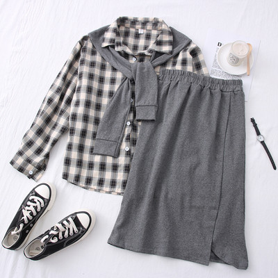 Модерен дамски комплект от карирана риза и пола