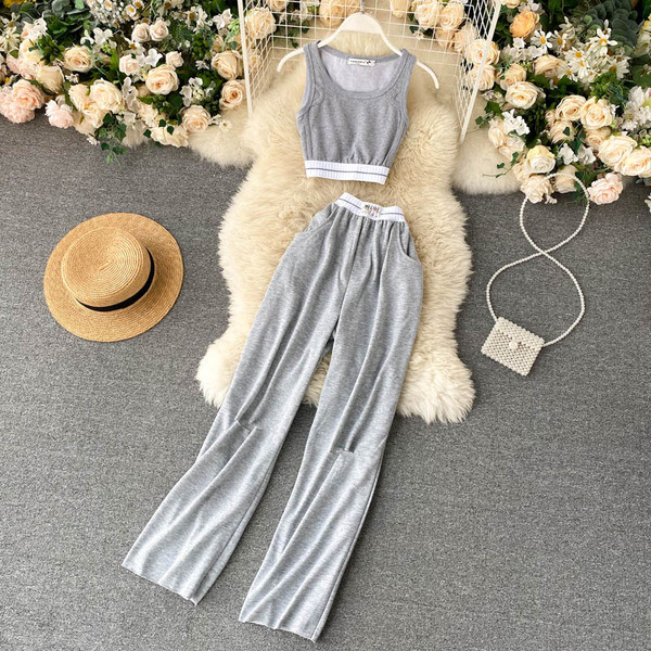 Ежедневен дамски комплект от потник и панталон с лластична талия 