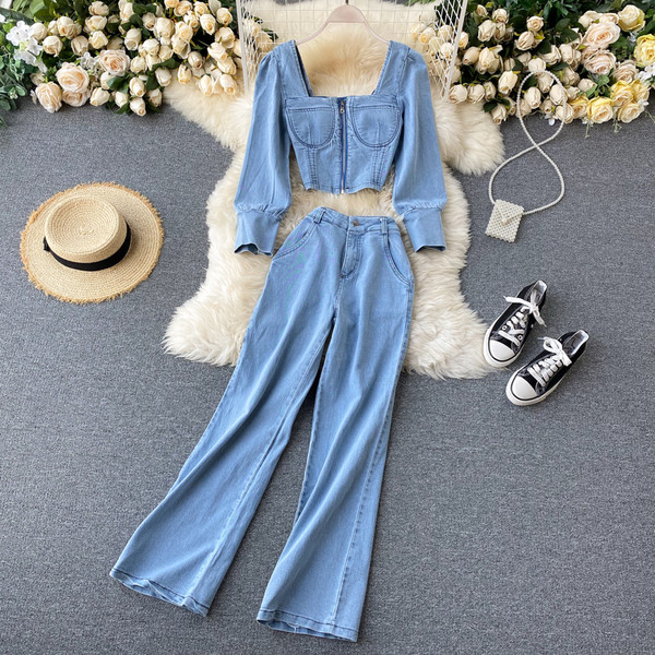 Дамски дънков комплект от панталон и блуза с квадратно деколте и цип 