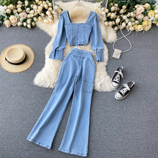 Дамски дънков комплект от панталон и блуза с квадратно деколте и цип 