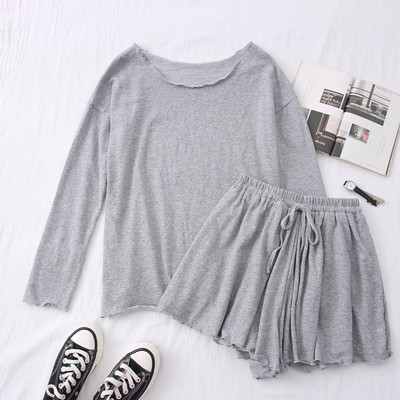 Ежедневен дамски комплект къси панталони + блуза