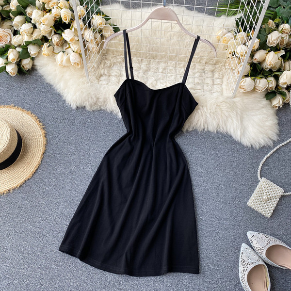 Дамски комплект от рокля и жилетка с панделки 