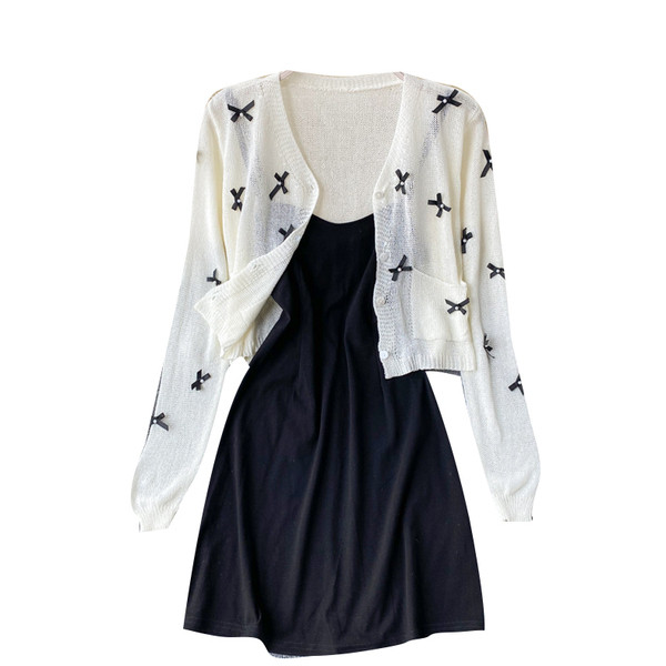 Дамски комплект от рокля и жилетка с панделки 