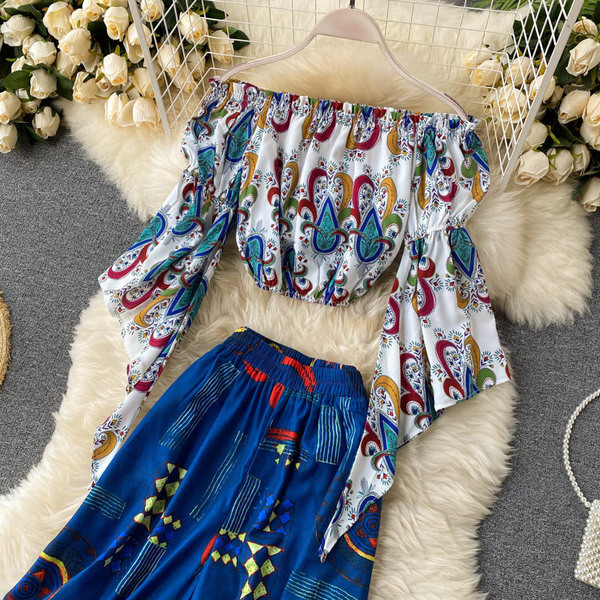 Модерен дамски комплект от блуза с паднали ръкави и панталон 