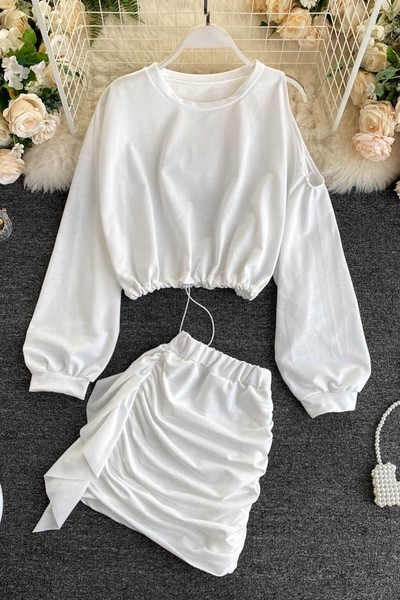 Дамски комплект от пола с висока талия и блуза с голи рамене 