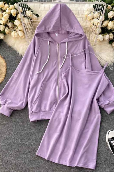 Дамски комплект от рокля и суичър с качулка 