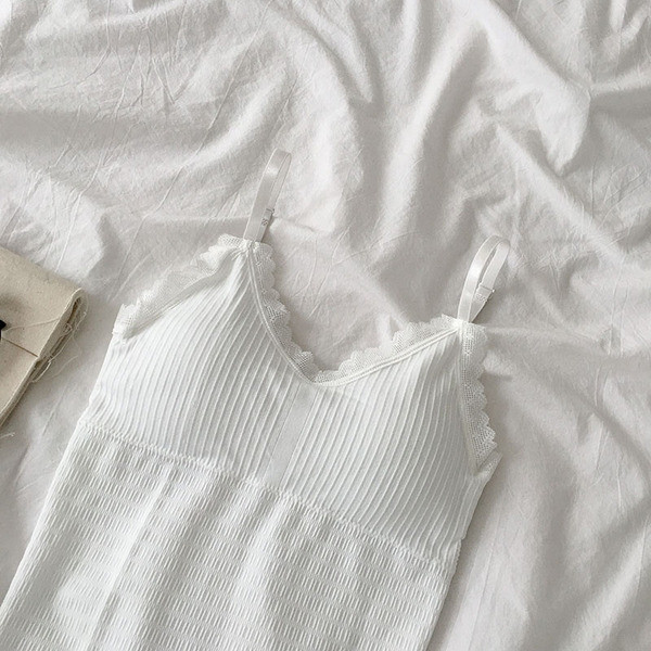 Дамски ежедневен потник с тънки презрамки и дантела