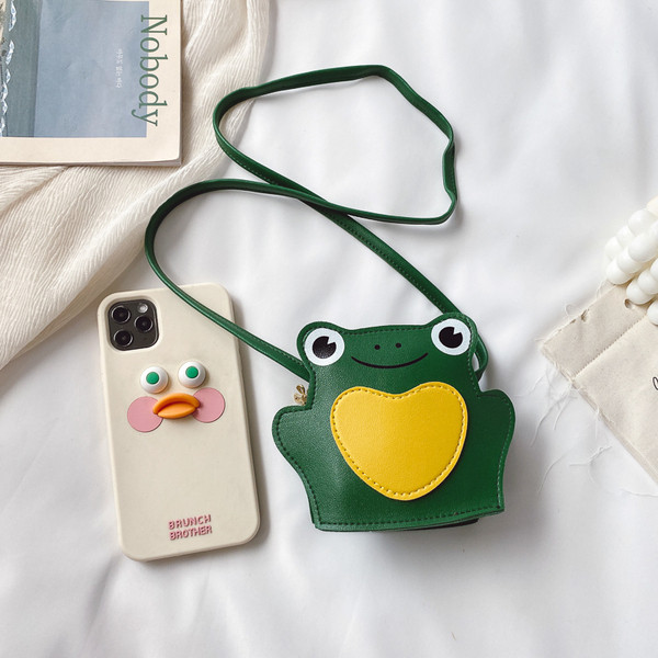 Нов модел малка детска чанта за момичета от еко кожа