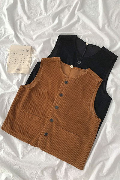 Ежедневен дамски елек с копчета 