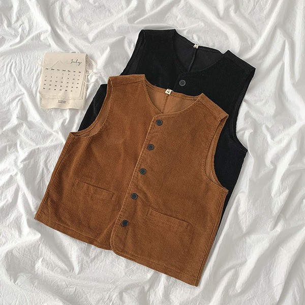 Ежедневен дамски елек с копчета 