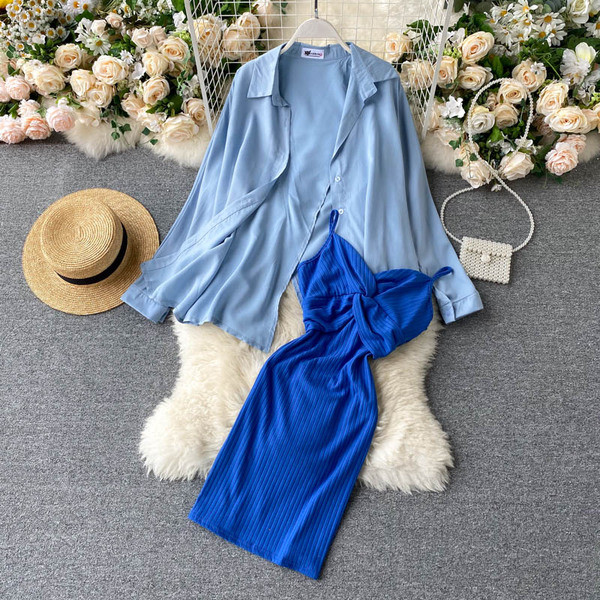Модерен дамски комплект от синя рокля и риза