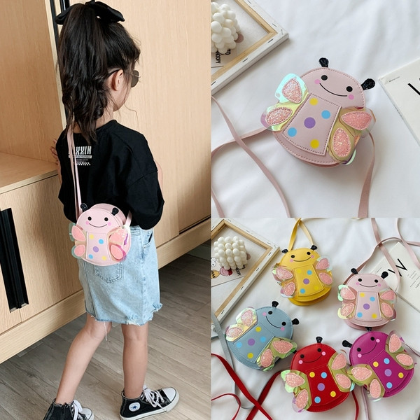 Нов модел детска малка чанта от еко кожа