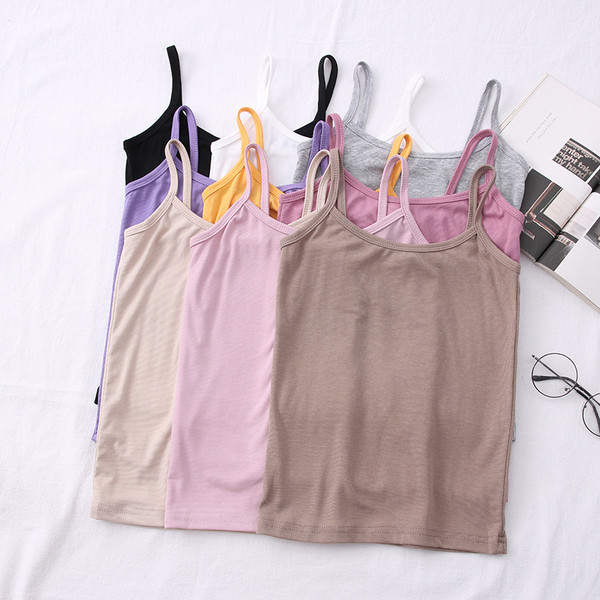 Дамски потник с овално деколте и тънки презрамки