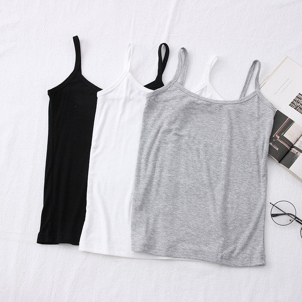 Дамски потник с овално деколте и тънки презрамки