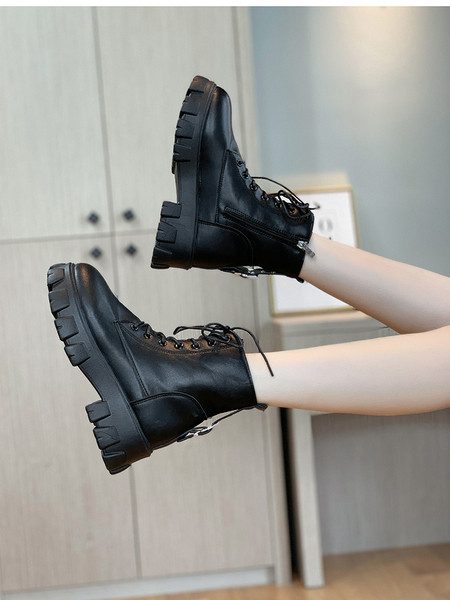 Ежедневни дамски боти с 5см платформа в черен цвят