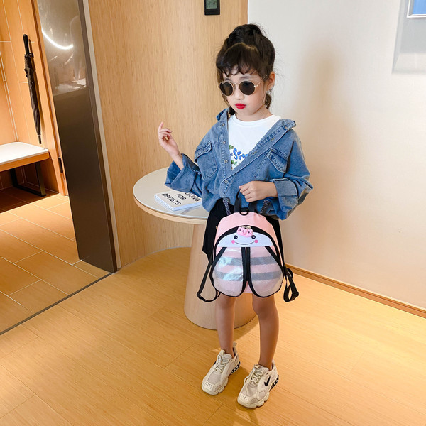 Нов модел детска раница с 3D елемент -за момичета