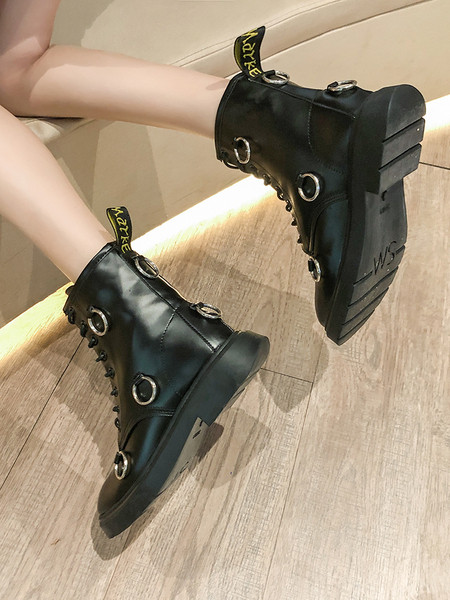 Актуални дамски боти от еко кожа с връзки и метални елементи