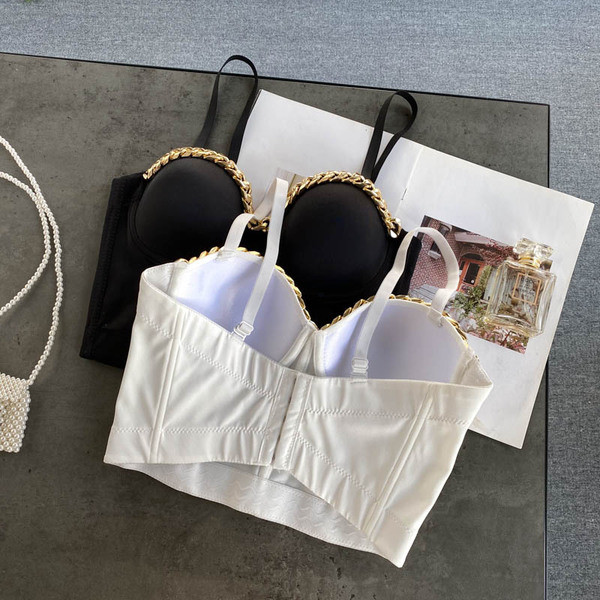 Модерно дамско бюстие с тънки презрамки и метален елемент