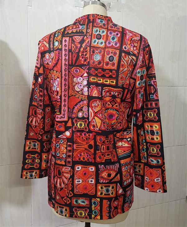 Модерно дълго сако с шарен десен