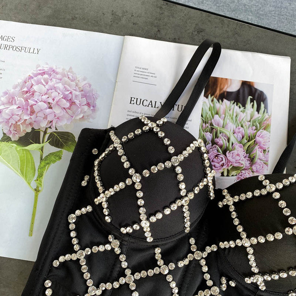 Черно дамско бюстие с тънки презрамки и камъни