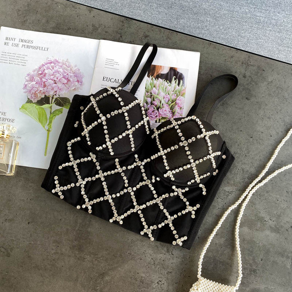 Черно дамско бюстие с тънки презрамки и камъни