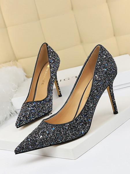 NOVI model ženskih cipela na visoku petu sa sjajnim efektom i kamenčićima