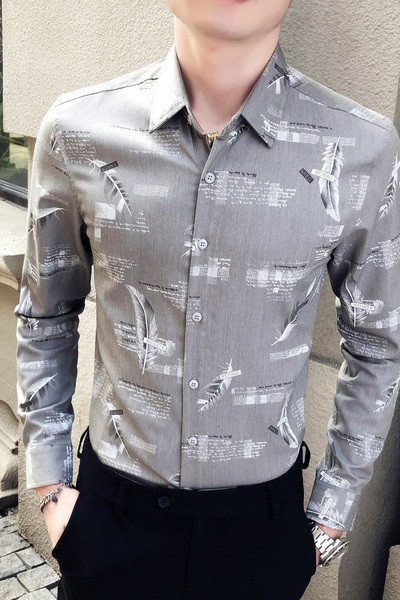 Elegantna muška košulja Slim model s klasičnim ovratnikom i gumbima