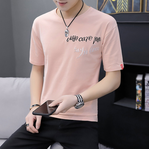 Muška majica s vezom i ovalnim izrezom