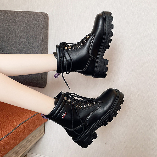 Ženske kožne crne zimske čizme - dva modela