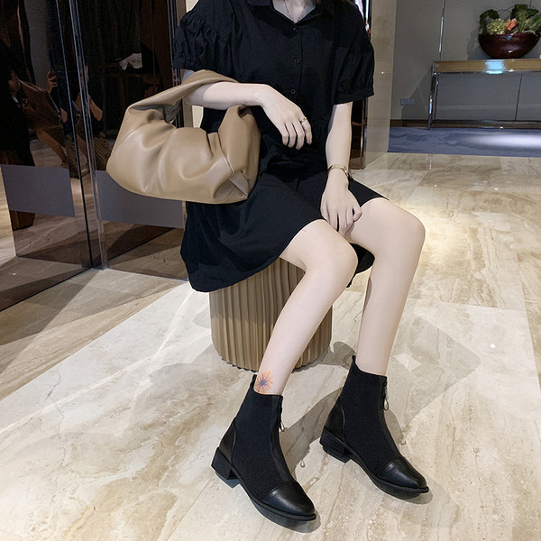 Ženske kožne čizme na četvrtastu petu