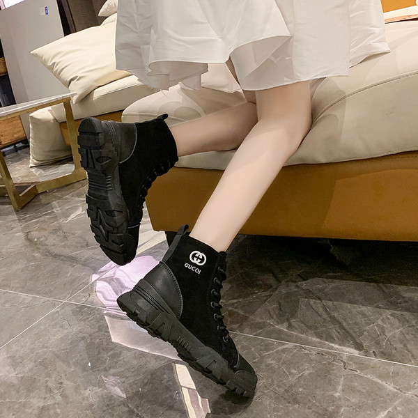 Ženske čizme od brušene kože s vezicama