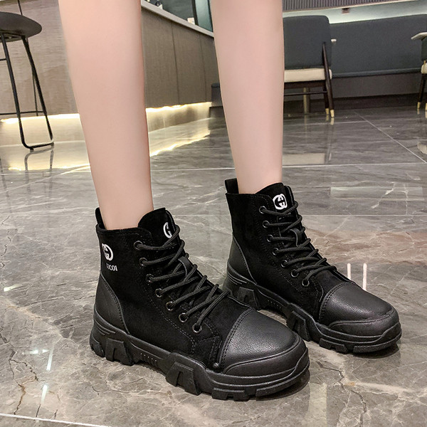 Ženske čizme od brušene kože s vezicama