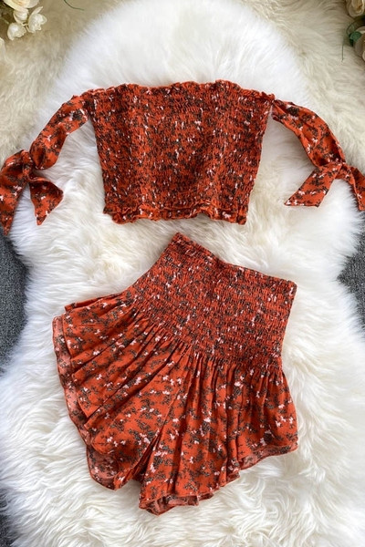 Ženski komplet hlača i topa visokog struka