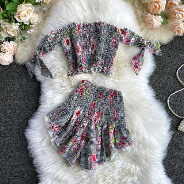 Ženski komplet hlača i topa visokog struka