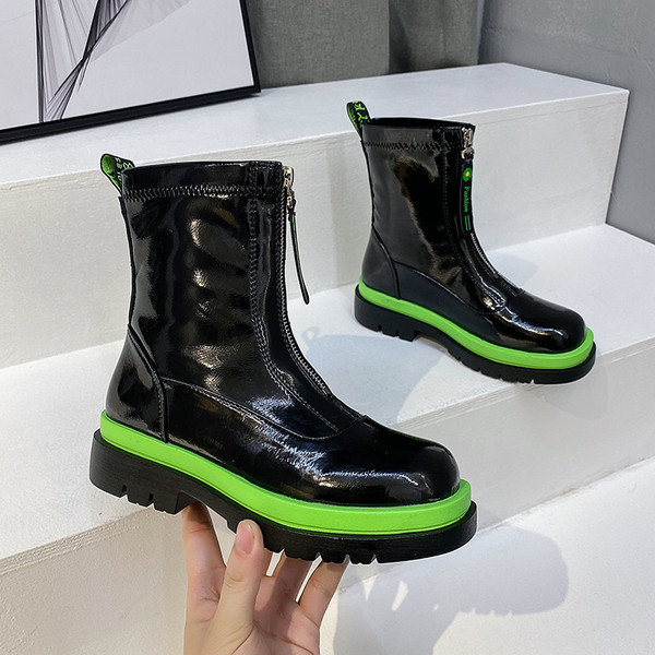 Ležerne ženske lakirane čizme s grubim potplatom