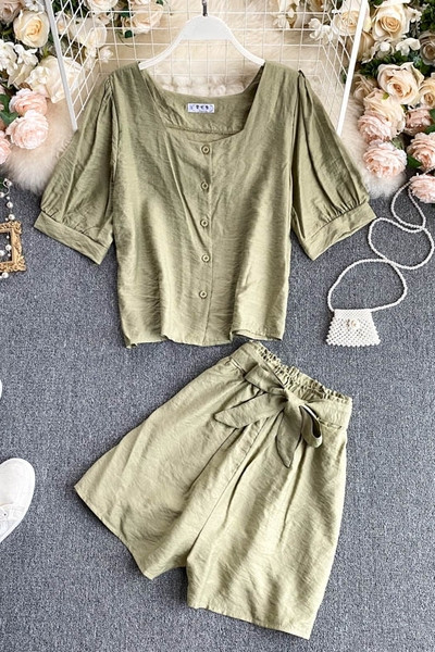 Ženski komplet bluza četvrtastog izreza i hlača visokog struka