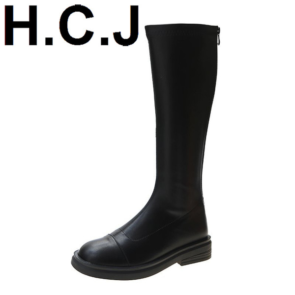 Kožne ženske crne čizme s ravnim potplatom